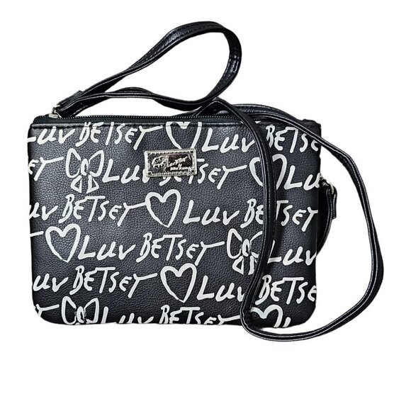 Luv Betsey by Betsey Johnson Black White Crossbody Wristlet NEW - Picture 8 of 10